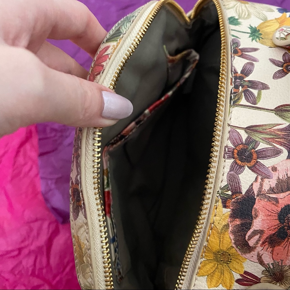 STEVE MADDEN MINI BACKPACK - Picture 3 of 4